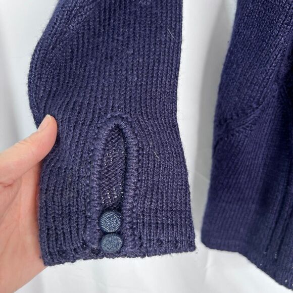 Jantzen Classics Vintage Hand Embroidered Navy Blue Sweater Size Small - Picture 5 of 11